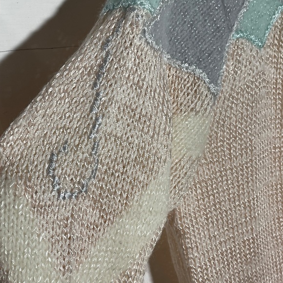 VINTAGE Women's 80's Baby Pink and Floral Sweater Size Medium - Picture 4 of 6